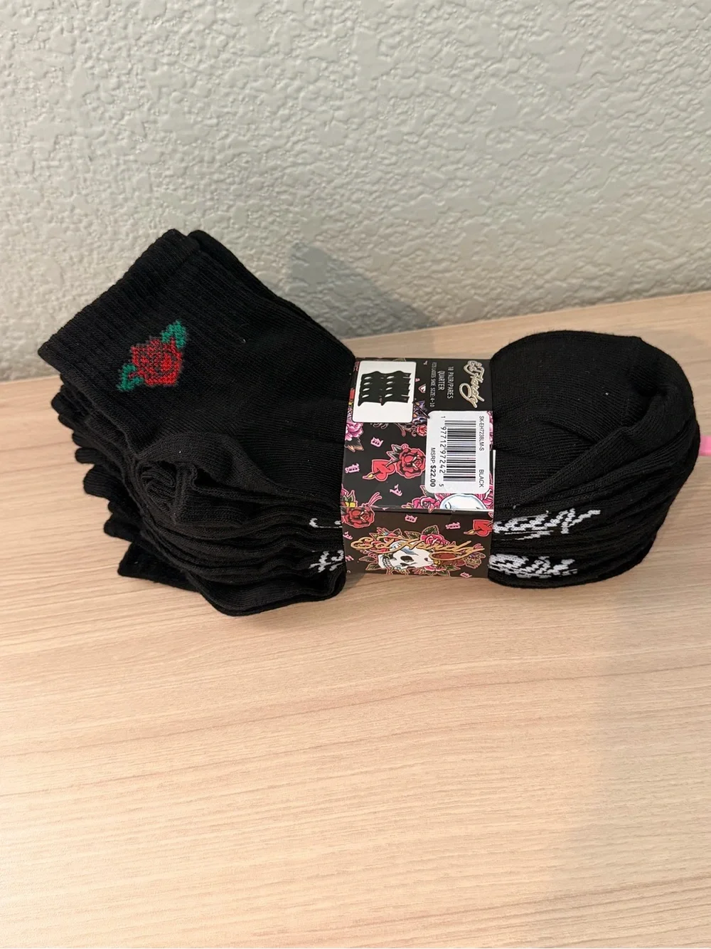 Ed Hardy Black Crew Socks with Rose Embroidery -10 Pack